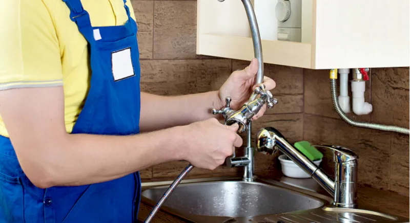10 Easy Steps to Replace Kitchen Faucet