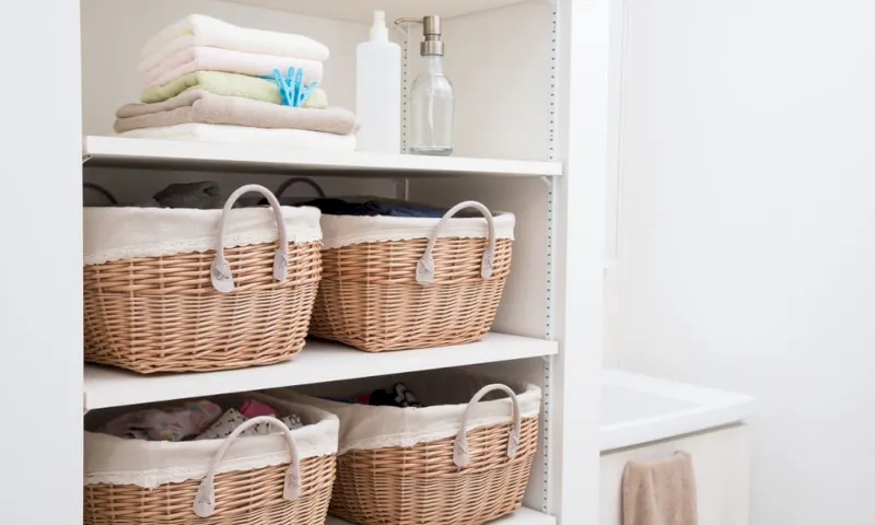 27 Homemade Bathroom Towel Storage Ideas You Can DIY Easily