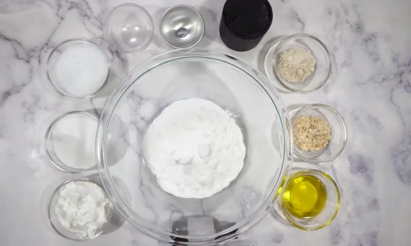 31 Homemade Oatmeal Bath Recipes You Can DIY Easily