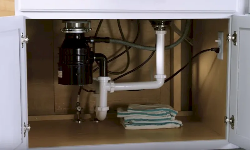 8 Reasons Why Your Garbage Disposal Leaking