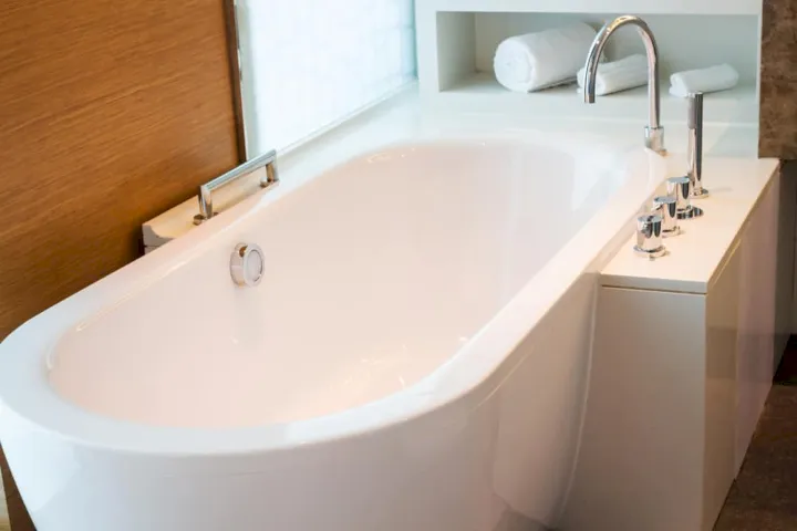 8 Types of Standard Bathtub Size Which Suits Your Needs