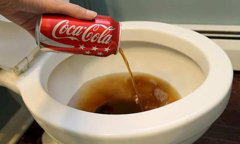 Coca-Cola y envoltura de plástico