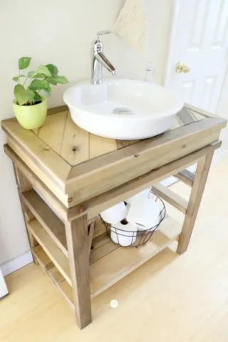 pequeño mueble de baño